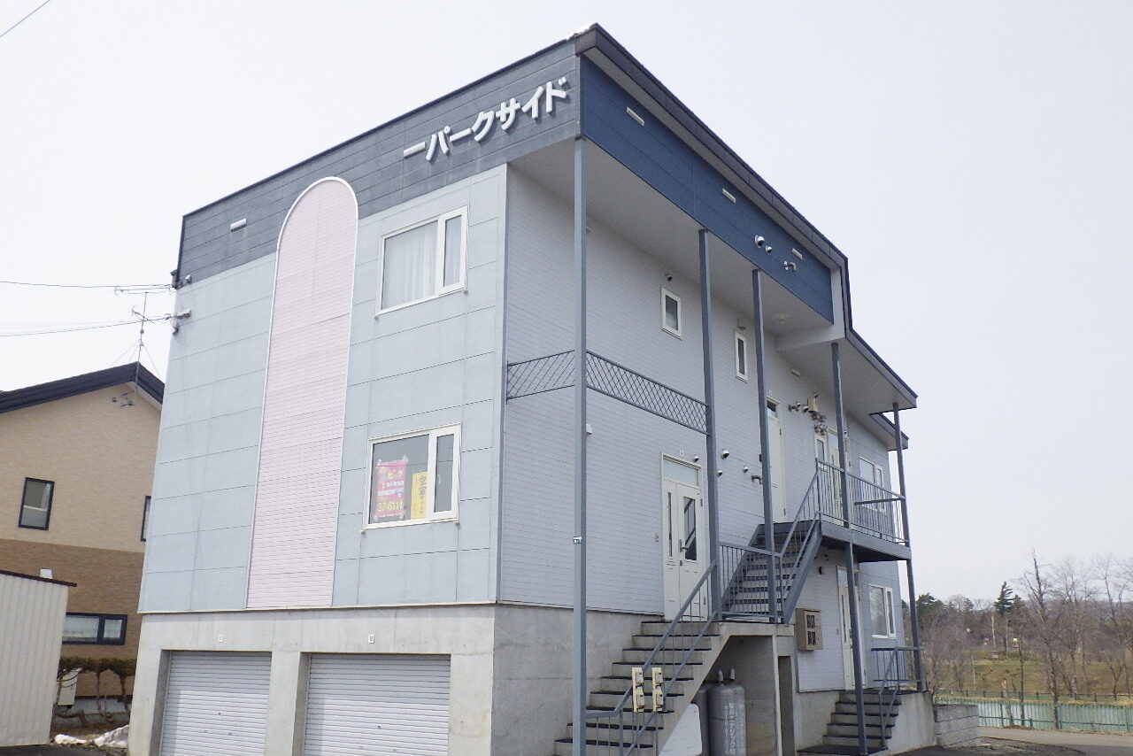 apartment 富町2丁目6-1